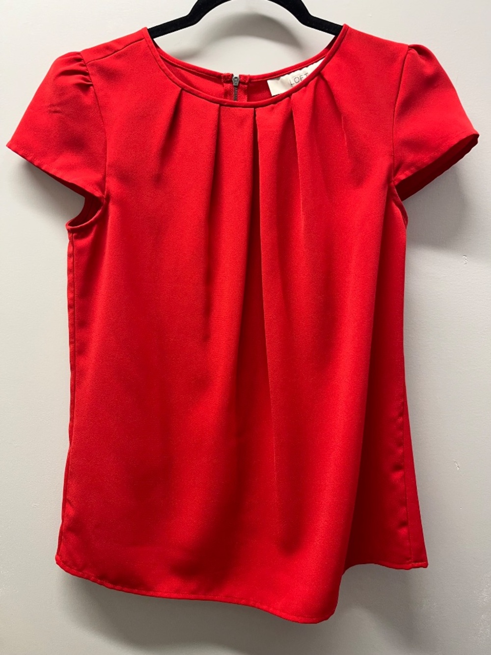 Ann Taylor LOFT Red short sleeve blouse